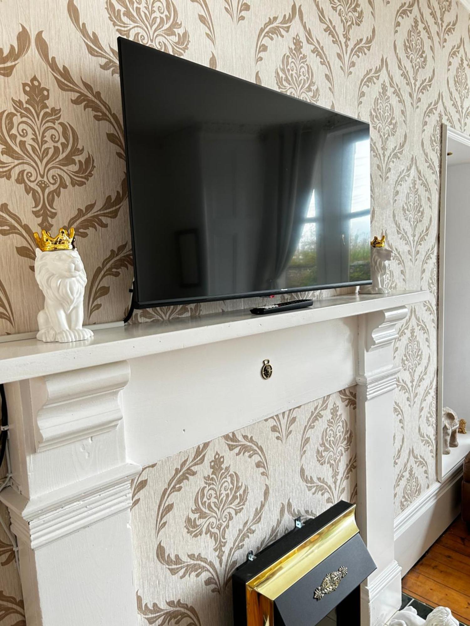 The Lazy Lion - Spacious 2 Bedroom - Town Centre Holiday Home Apartment 포트 글래스고 외부 사진
